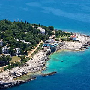 **** Rezort Arena Verudela Chorvatsko